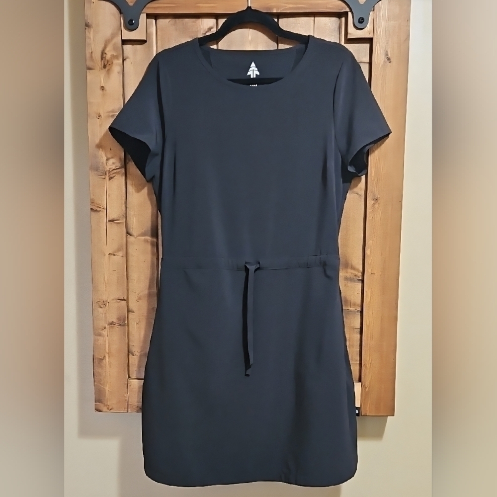 Woods Rossland Black Lightweight UPF35 Sporty Mini Dress Size Medium